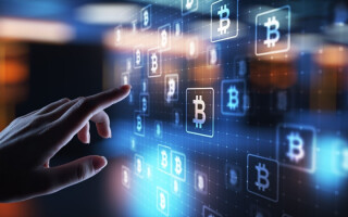 Число дневных транзакций в сети биткоина достигло локального максимума