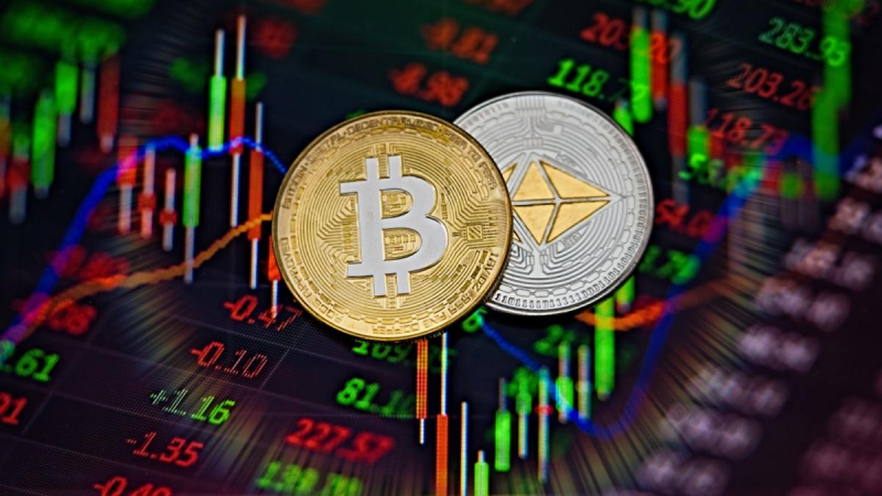 Крупнейший банк Италии сократил долю в IBIT на 94%, одновременно увеличив долю в ETHB